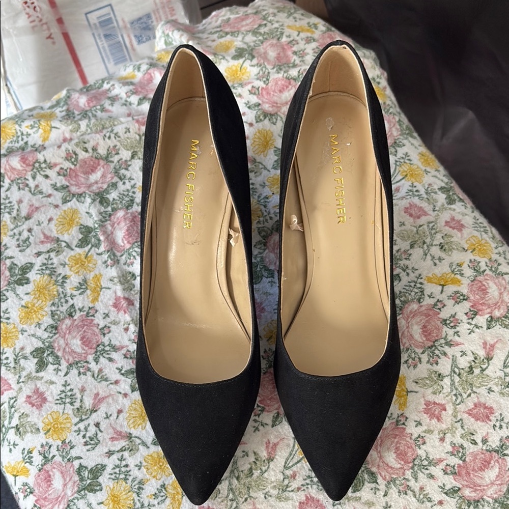 Marc Fisher Black Pointed Toe Pumps